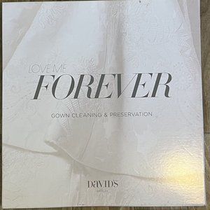 NWOT Love Me Forever Gown Cleaning & Preservation Kit